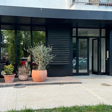 Eleven Lägenhet Podgorica Exteriör bild