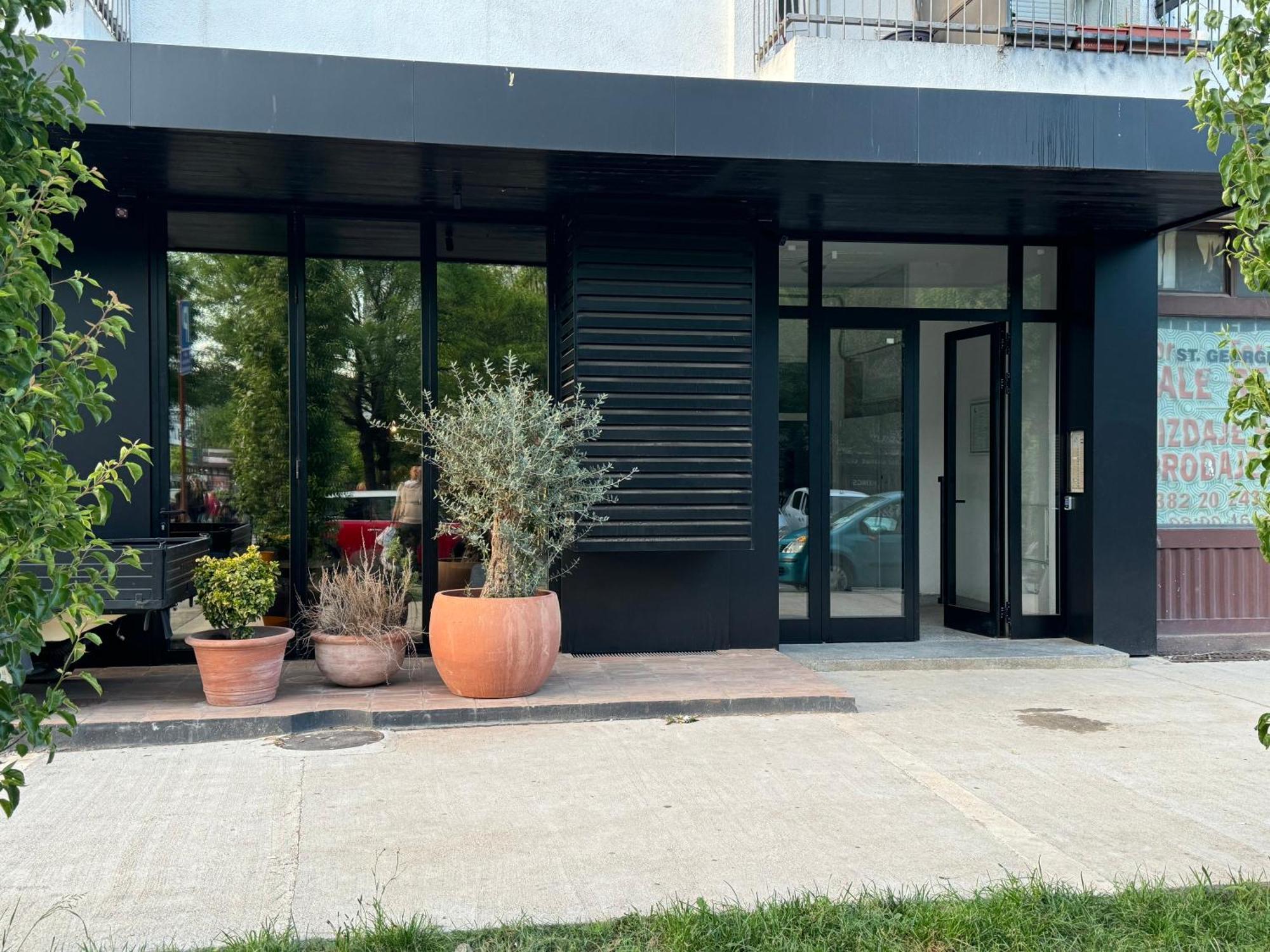 Eleven Lägenhet Podgorica Exteriör bild